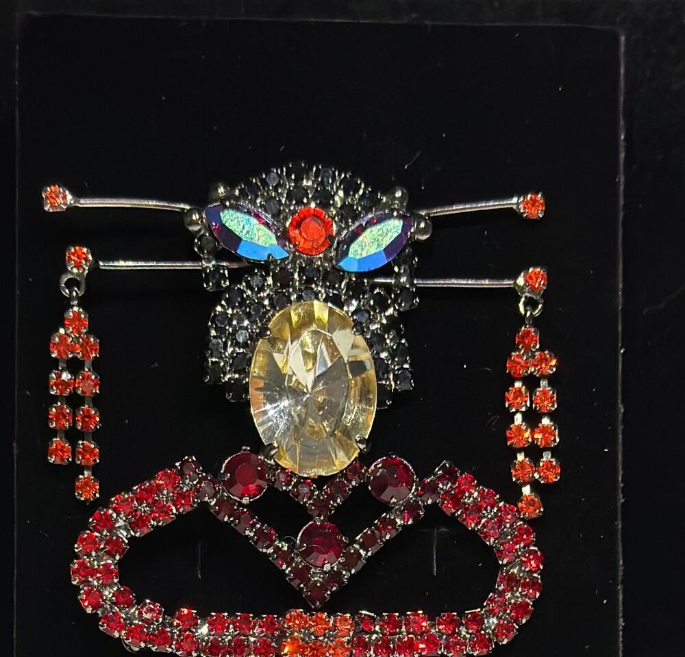 Vintage Unsigned Figural Rhinestone Lady Brooch Red Black Dramatic Statement Pin